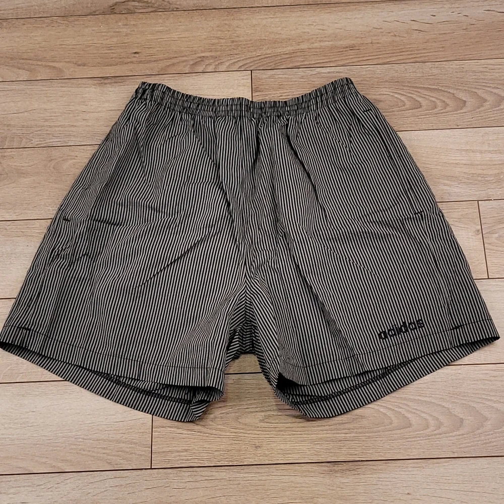 ADIDAS Grey Black Striped Lauderdale VTG Mens Large Athletic Running Shorts RARE